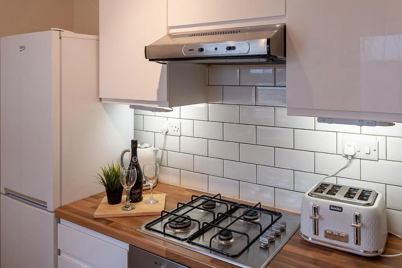Apartment 2 Bed, Up To 6 Guests Near Chester City Centre