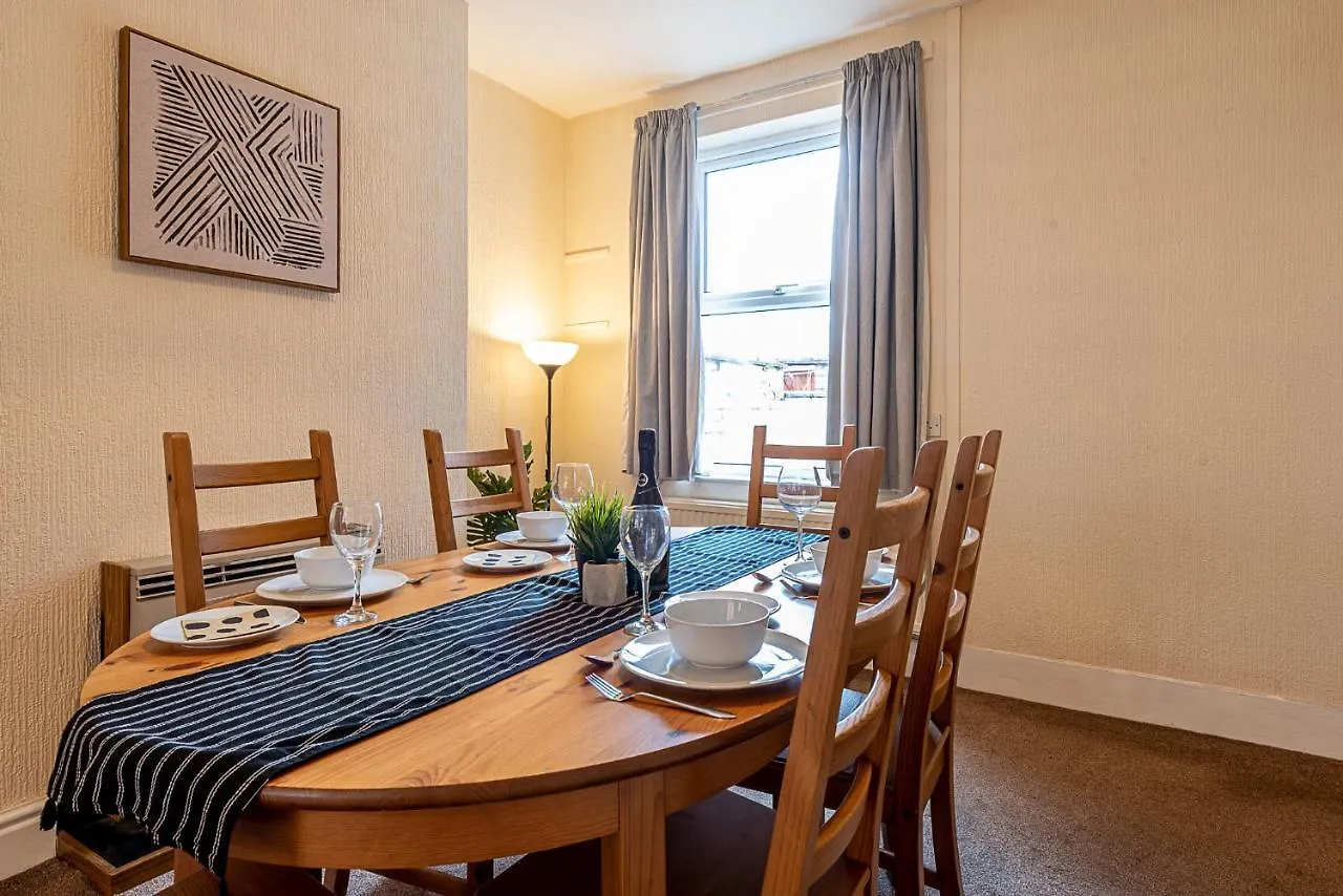 2 Bed, Up To 6 Guests Near Chester City Centre United Kingdom
